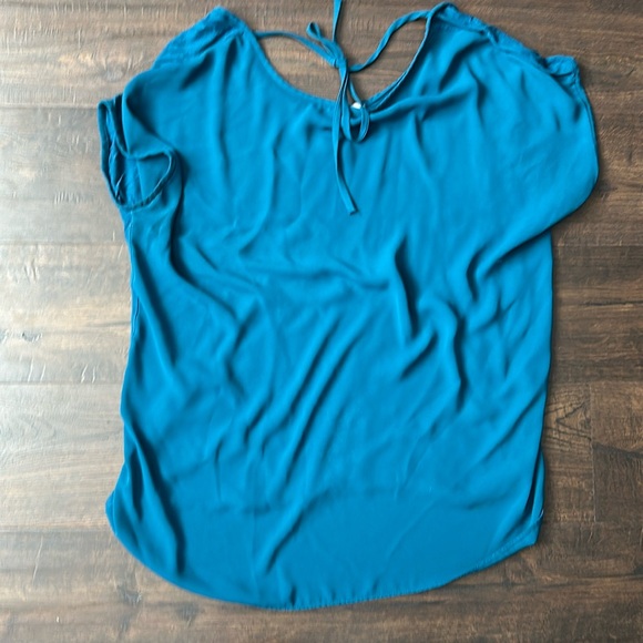 Beautiful blue Loft Blouse Medium #A35 - Picture 2 of 4